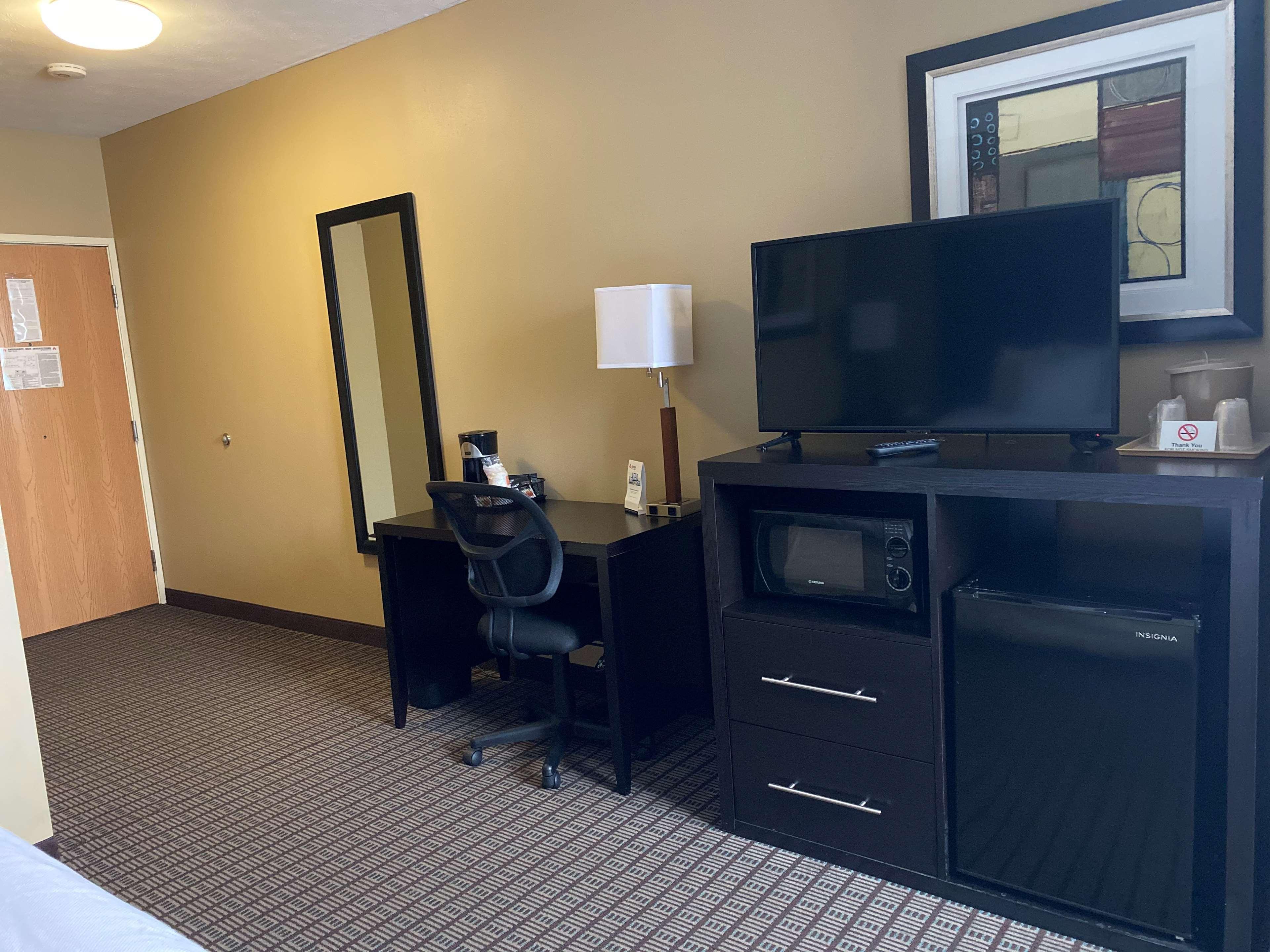 Surestay Plus By Best Western Jonestown Lebanon Valley Екстериор снимка